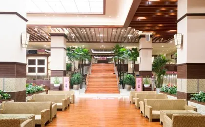 Tangland Hot Spring Hotel (Shanghai Changqing)