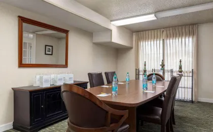 Hotel Barkley