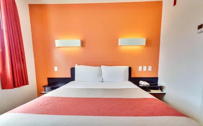 Motel 6 Dallas Lewisville