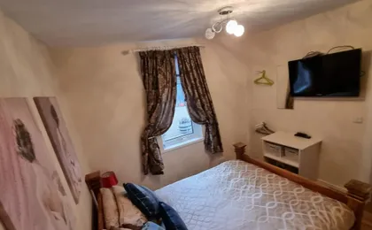 Nanny's little highland hoose