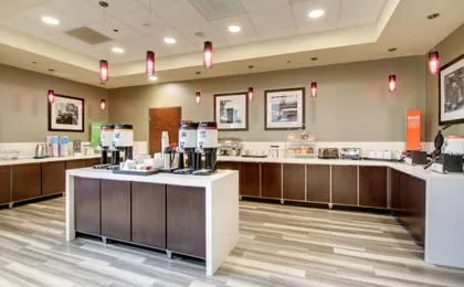 Hampton Inn & Suites Greenville Airport
