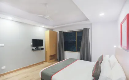 Oyo Townhouse 152 Hotel Suncitel Airport