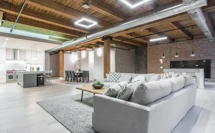 Breathtaking 6 Bdr Luxury Condo Downtown Chicago