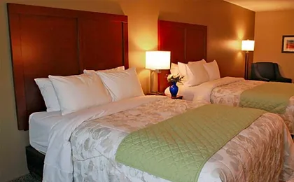 Heartland Inn and Suites