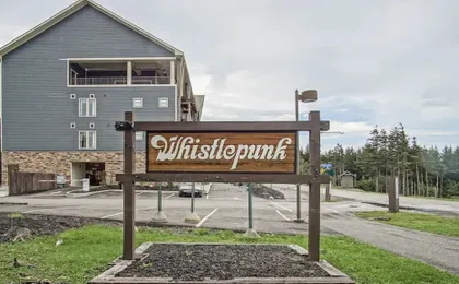 Whistlepunk 44 - 1 Bedroom With Loft, Slopeside Complex