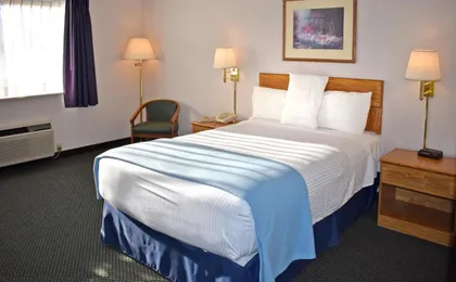 Americas Best Value Inn - Tahquamenon Country