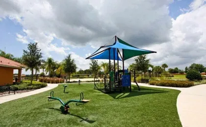 Lake View 6 Bedroom 4 Bath Pool Home in Bella Vida Resort