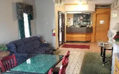 Country Hearth Inns & Suites - Fort Wayne