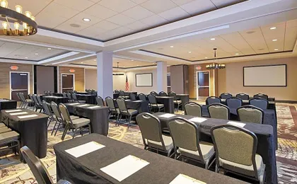 DoubleTree by Hilton Raleigh Crabtree Valley