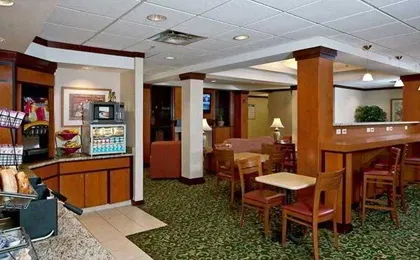 Fairfield Inn & Suites Brunswick Freeport