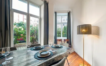 Thebodiker Group & Family Apartment, 3 Br, 1 Living Room, 2 Bathrooms, Ideal for Bigger Groups of 4 -9 Guests