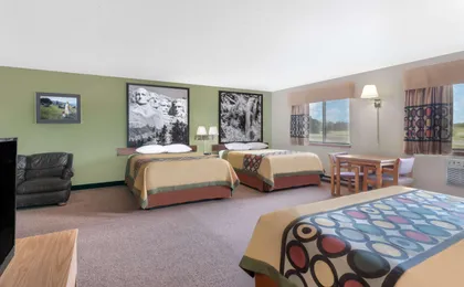 Super 8 by Wyndham Winner SD