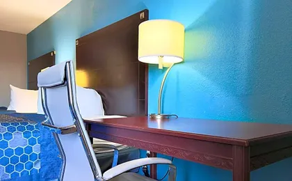 American Inn Cedar Rapids South