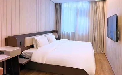 Hanting Hotel Shanghai Youyi Road Metro Station