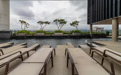 Downtown Republica Premium