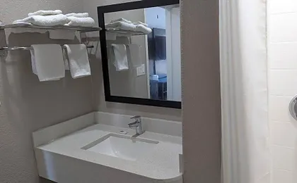 Motel 6-Victoria, TX