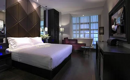 Orange Hotel Shanghai Bund Waibaidu Bridge