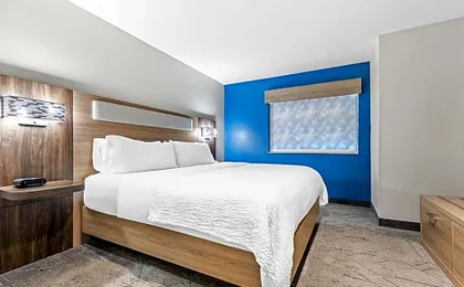 Holiday Inn Express Florence Northeast By IHG