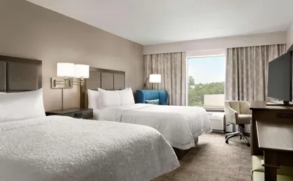 Hampton Inn Stow (H)
