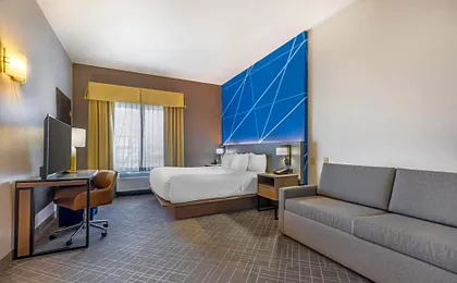 Comfort Inn & Suites Frisco East - McKinney
