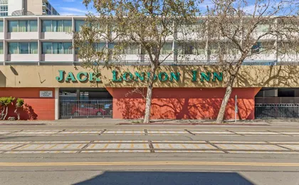 Jack London Inn