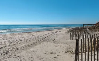 Dog-friendly Gulf Side Cottage & 6 Minutes to Beach + Community Pool & Bikes