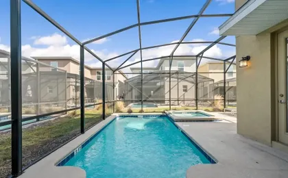 5BR 5BA Home Storey Lake Water Park Amenities