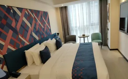 Century Elegance Hotel (Hangzhou Qianjiang Century City Olympic Sports Center)