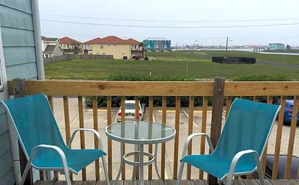 Charming family condo - walking distance to beach by Mustang Island, Sleeps Four, 2025 Traveler Award