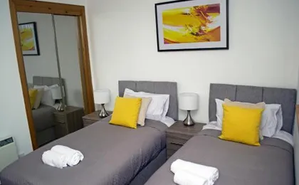 Superb 2 Bedroom Flat - Refurbished Dec 2024