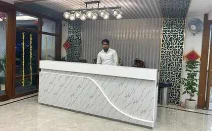 Frosty Fern Hotel & Resort