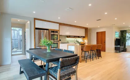 Modern Austin Home w/ Pool, Putting Green & Coffee Nook Townes Retreat by Avantstay