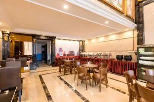 Borrman Hotel Guangzhou Panyu Qiaonan Aoyuan Square