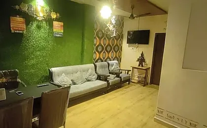 Raghuvanshi Paying Guest House and Dormitory