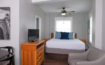 Club Wyndham Riverside Suites