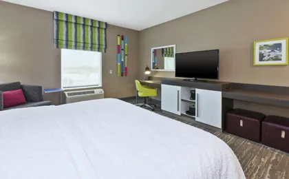 Hampton Inn Sedalia (H)