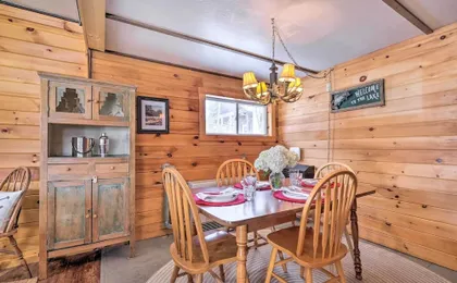 Picturesque Maine Getaway w/ Lake Access!