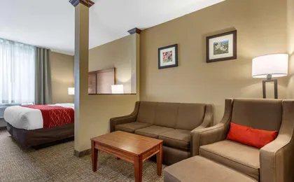 Comfort Inn & Suites Hill City