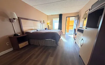 Camilla Inn & Suites