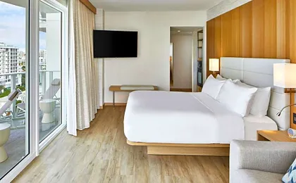 AC Hotel Fort Lauderdale Beach