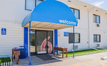Motel 6 Duluth