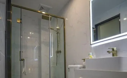 7 Days Hotel Premium Chongqing Hongqihegou Light Rail