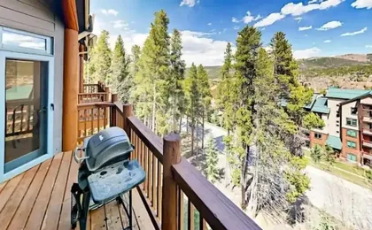 3 Bedroom Plus Loft Condo Near Snowflake Lift at Elk Ridge Townhomes