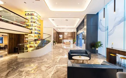 Atour X Hotel Longhua Dalang Business Center
