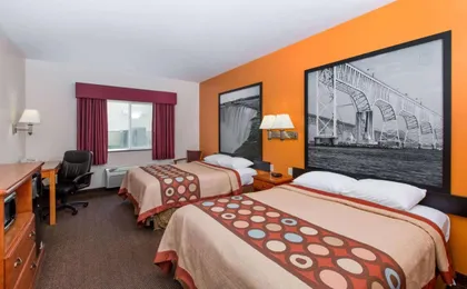 Super 8 by Wyndham Salina