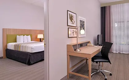 Country Inn & Suites by Radisson, Raleigh-Durham Airport, NC