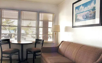 Oceanic Motel