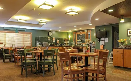 AmeriVu Inn and Suites - Waconia
