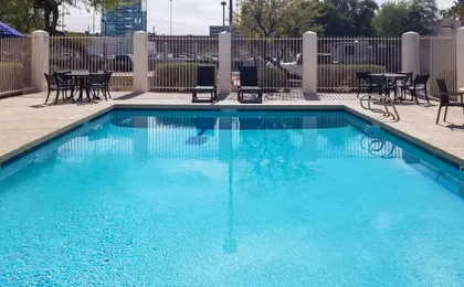 Comfort Inn & Suites Tempe Phoenix Sky Harbor Airport
