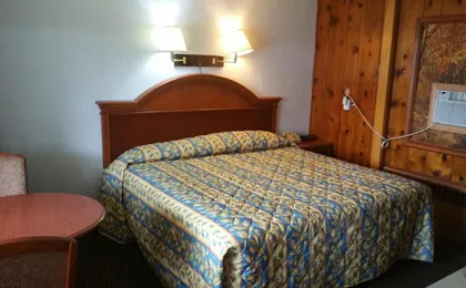 Sun 'N Snow Motel